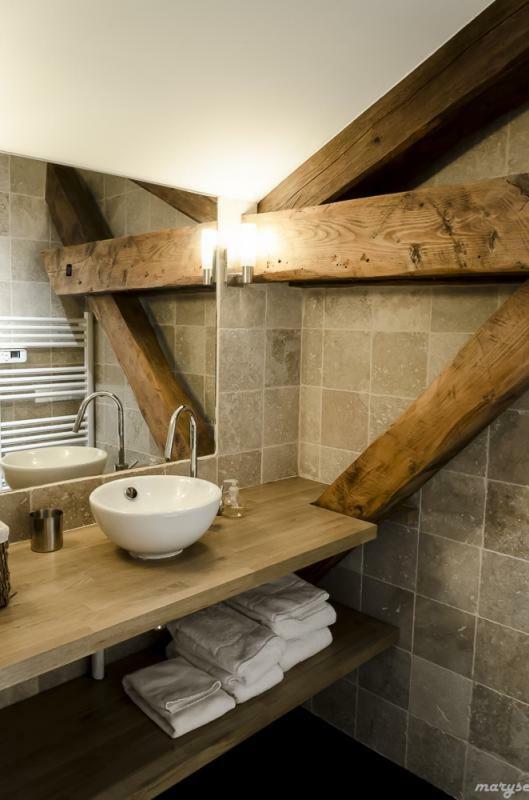 Villa La Maternite Villieu Екстериор снимка