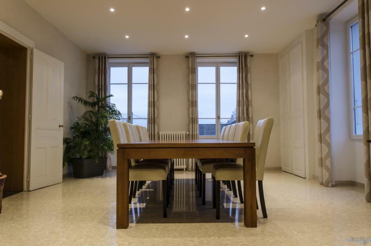 Villa La Maternite Villieu Екстериор снимка